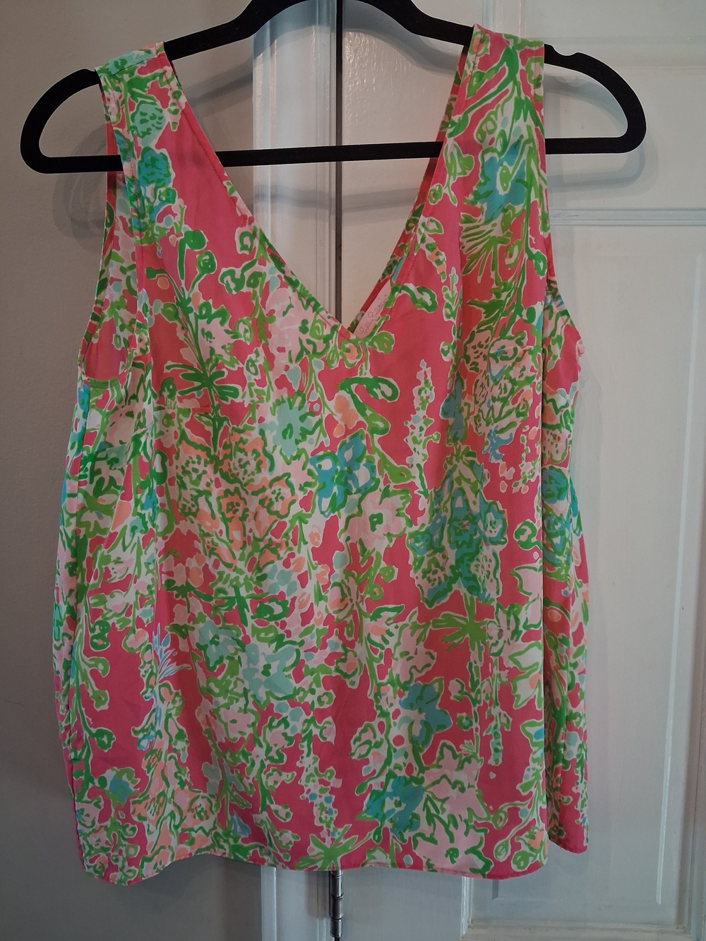 Lilly Pulitzer Silk Sleeveless Pink Floral V-Neck Tank Top